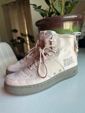 Nike SF Air Force 1 *limited edition*